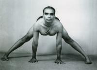 B. K. S. Iyengar:  A hatha jóga veleje